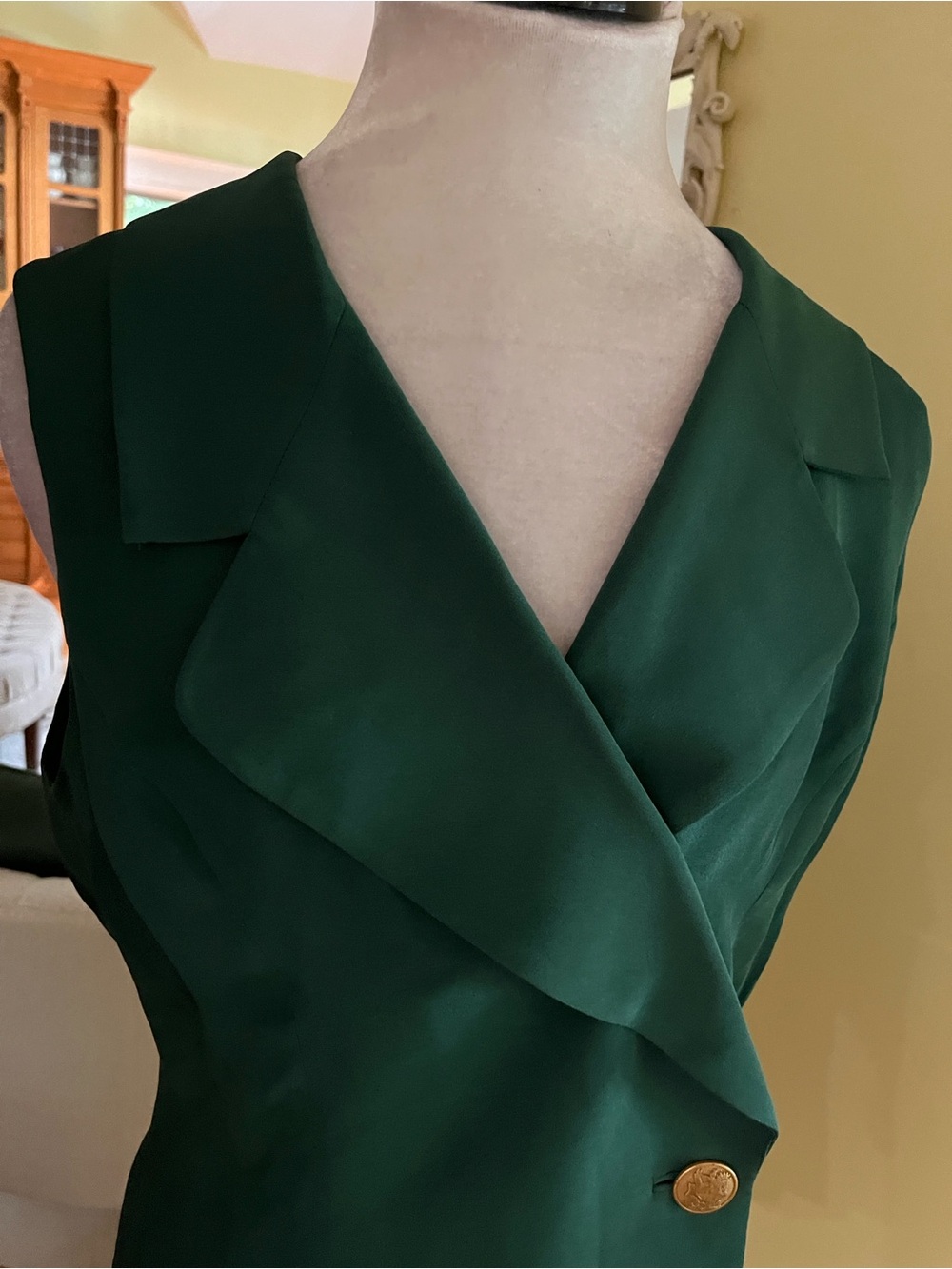 DANA BUCHMAN Green 100%  Silk Wrap Vest size 8 - Picture 6 of 9